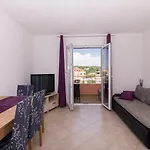 شقة Peky تروغير